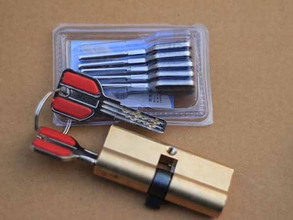 太白24小时上门开锁公司